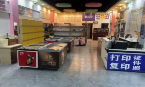 一年躺赚20万的快递驿站，开始塌房了。