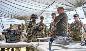 福建舰亮相后，美国计划在两到三年内，采购100万架无人机，减少对中国供应链的依赖