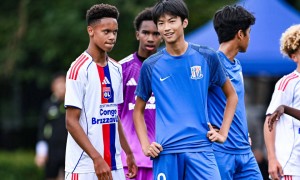 原创 
            高开低走！申花不敌浦和红钻遭遇首败，一场0：2看出两大差距