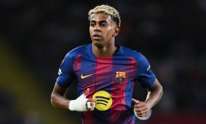 原创 
            西媒曝德科插手巴萨更衣室，否决处罚亚马尔，弗里克不满2亿欧先生