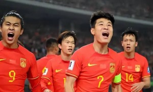 原创 
            面试表现突出，国足新帅最热门人选浮现，出身欧洲豪门，两大优势无人能及