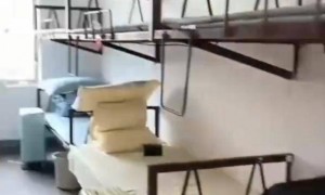 湖南一学生宿舍床铺仅用三角铁和螺丝固定，学校回应